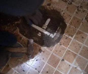 梁子湖卫生间漏水维修公司为您分享下卫生间渗水如何处理及注意事项